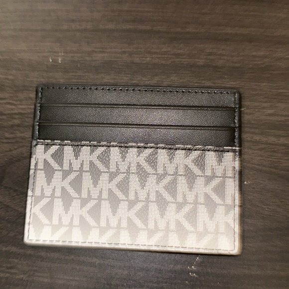 NWT MICHAEL KORS Cooper Ombré Logo Tall Card Case - Picture 4 of 4